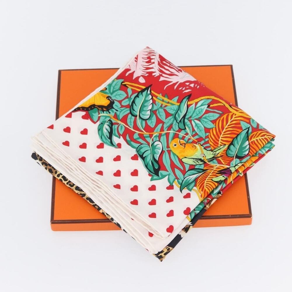 Hermes Silk Carre 90 Scarf In Jungle Love White - Picture 7 of 9